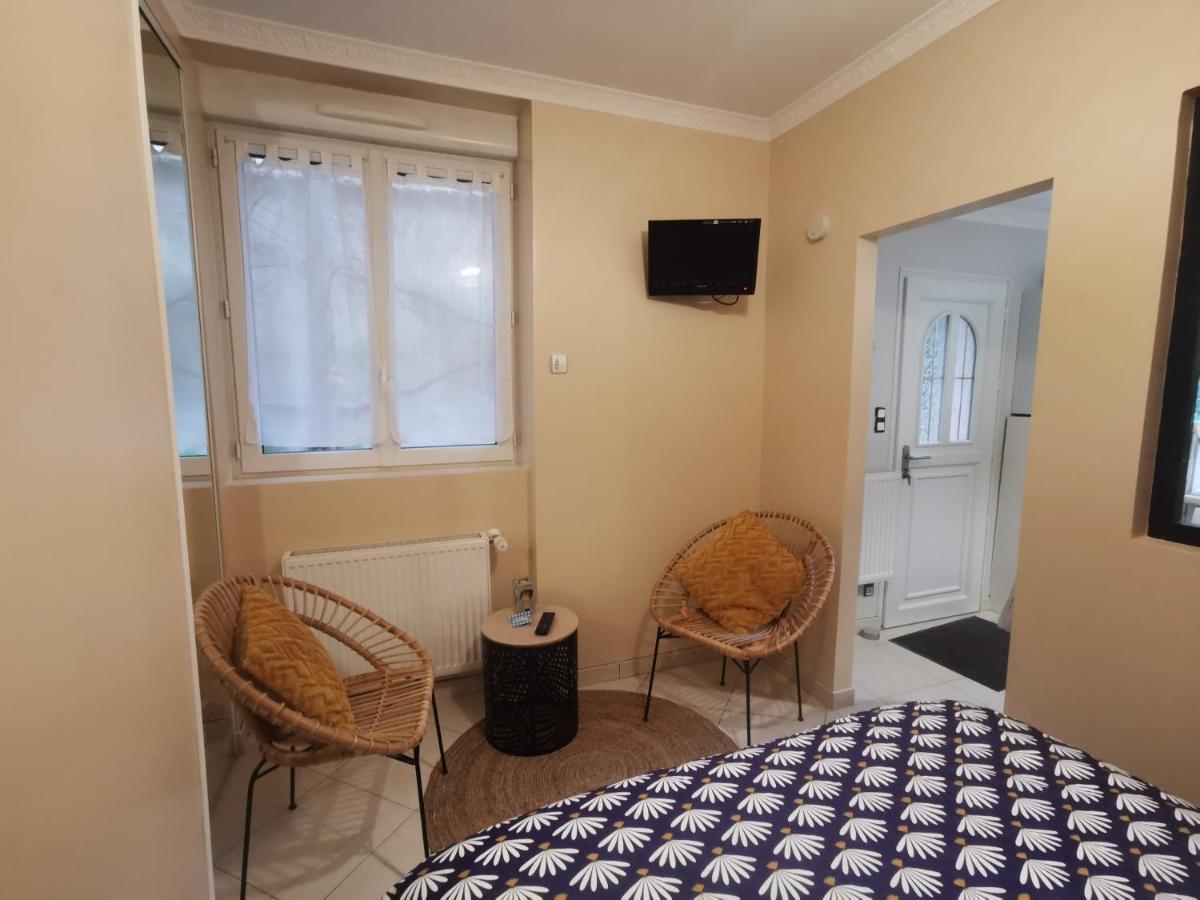 Joli Cocon En Plein Centre Ville Виши Экстерьер фото